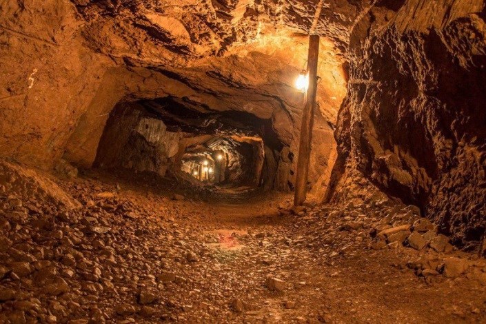 تناقض‌ها و ابهام ها درباره مناقصه جدید بزرگ‌ترین معدن طلای خاورمیانه