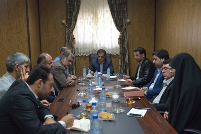 رئیس دانشگاه آزاد اسلامی استان بوشهردر نشست صمیمی با اعضای هسته مرکزی بسیج اساتید