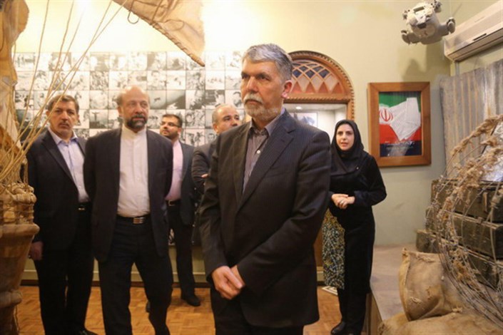 وزیر فرهنگ و ارشاد اسلامی از موزه سینما بازدید کرد