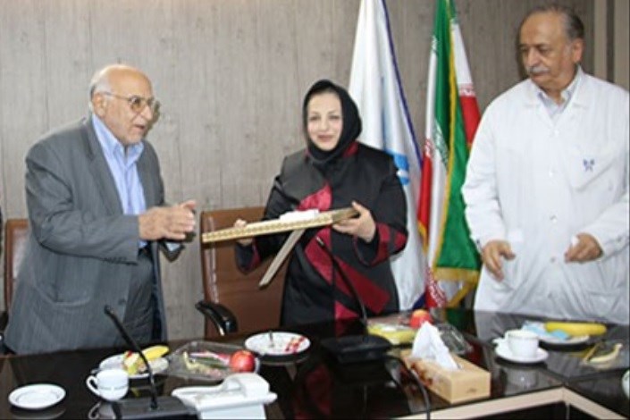 نخستین عضو هیات علمی دانشگاه علوم پزشکی آزاد اسلامی تهران بازنشسته شد