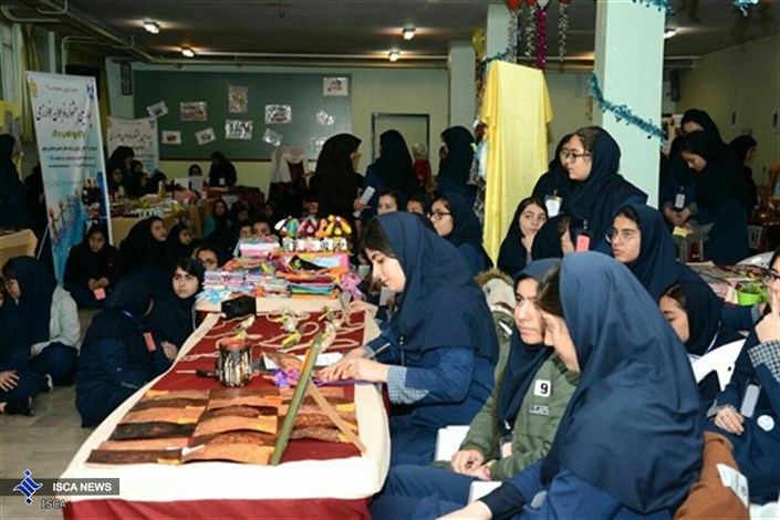 برپایی بازارچه کسب و کار توسط دانش آموزان سما تهران
