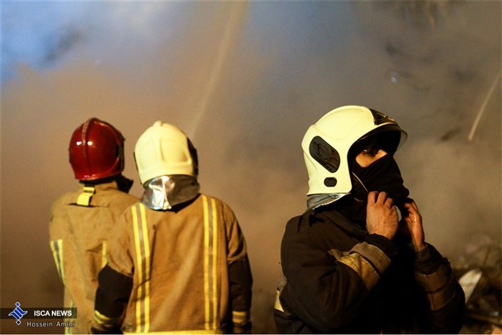 آتش سوزی در واحد پتروشیمی آبادان