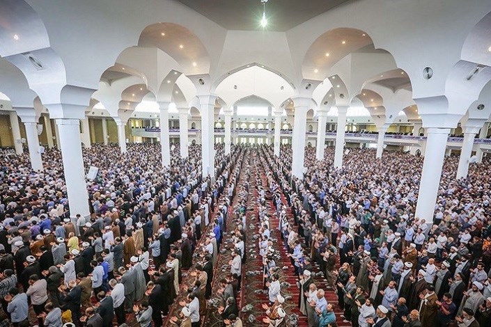 برگزاری نماز جمعه در دانشگاه تهران