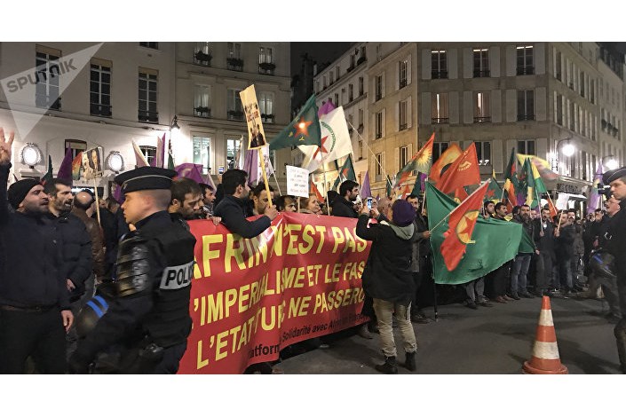 پاریس صحنه اعتراضات به عملیات ترکیه در عفرین