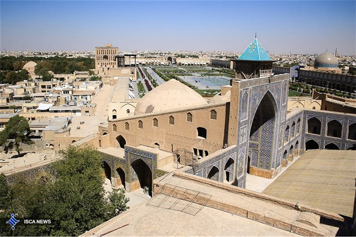 نخستین مرحله سم پاشی بناهای تاریخی وارزشمند اصفهان