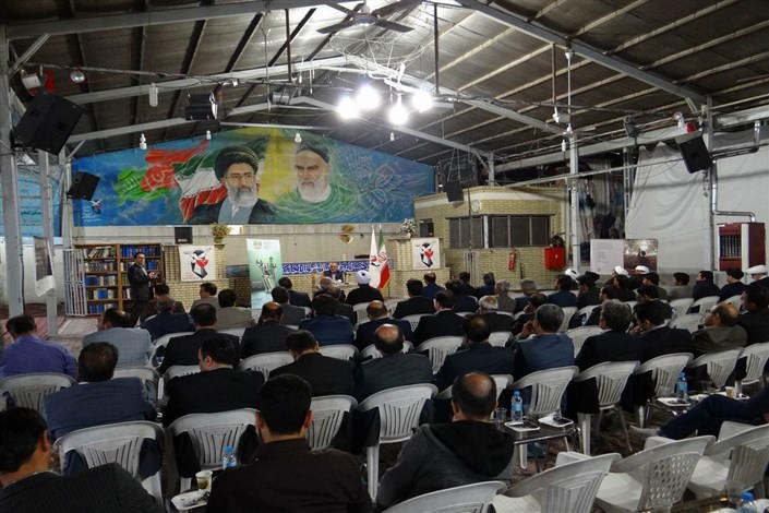 ایران به لطف وجود شهدا و رهبری تیزهوشانه امام خامنه‌ای بر قلل رفیع افتخار قرار دارد