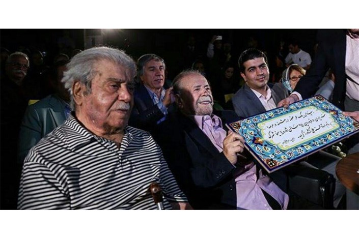 علی نصیریان: امیدوارم دوباره درخشش محمدعلی کشاورز را در صحنه تئاتر ببینم