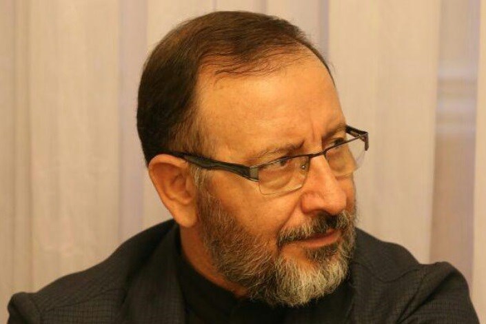 استاندار دولت دهم: احمدی‌نژاد گرفتار توهم شده؛ بعید است از این باتلاق خارج شود