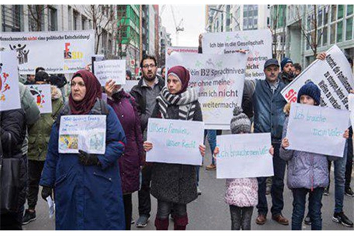  پناهجویان سوری به خاطر خانواده‌هایشان آلمان را ترک می‌کنند