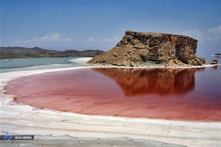 برای احیای دریاچه ارومیه نیازی به آب صادراتی نداریم
