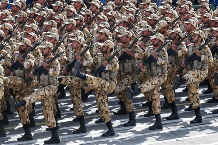 رژه یگان‌های محمول ارتش جمهوری اسلامی