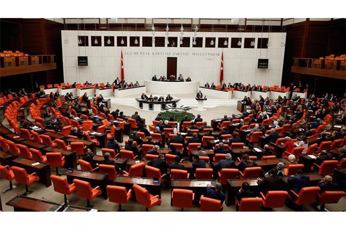 پارلمان ترکیه لایحه انتخابات زودهنگام را تصویب کرد