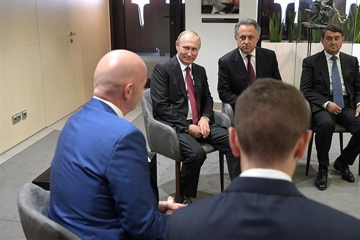 دیدار پوتین و رئیس فیفا در سوچی