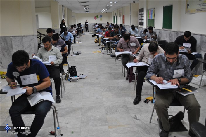 ​​​​​​​​رقابت 1500 داوطلب آزمون نظام مهندسی گیلان در دانشگاه آزاد اسلامی لنگرود