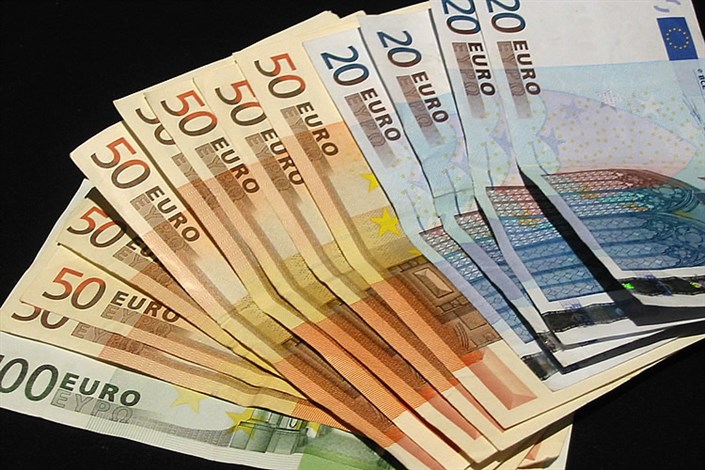 اعلام جدیدترین نرخ ارزهای دولتی/ یورو و پوند انگلیس ارزان شد+ جدول