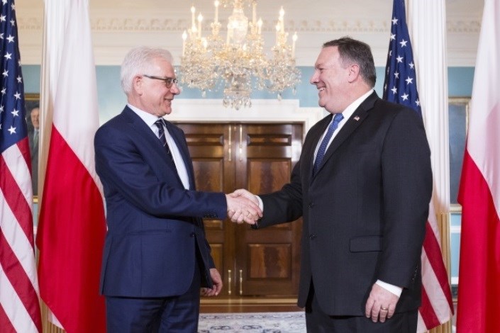 وزیر خارجه لهستان: ورشو سیاست‌های اتحادیه اروپا در قبال توافق هسته‌ای ایران را دنبال می‌کند