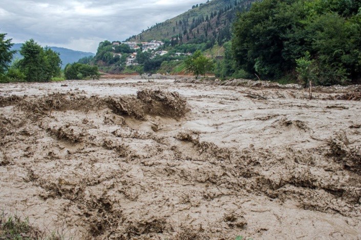 بیش از ۱۰ هزار نفر در معرض خطر سیلاب هستند