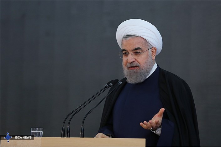 روحانی: امروز سخن گفتن با آمریکا معنایی جز «تسلیم» ندارد