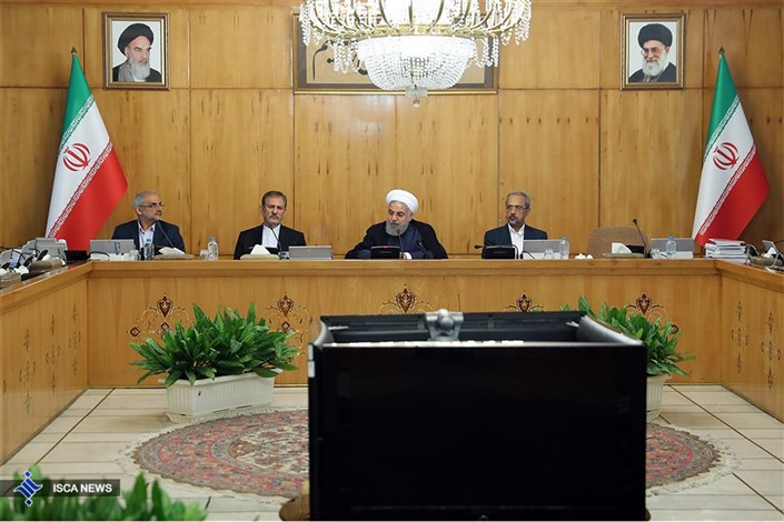 روحانی: مشکلات اقتصادی با بگیر و ببند حل نمی شود