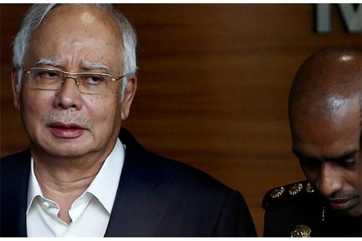 نخست وزیر سابق مالزی  دستگیر شد