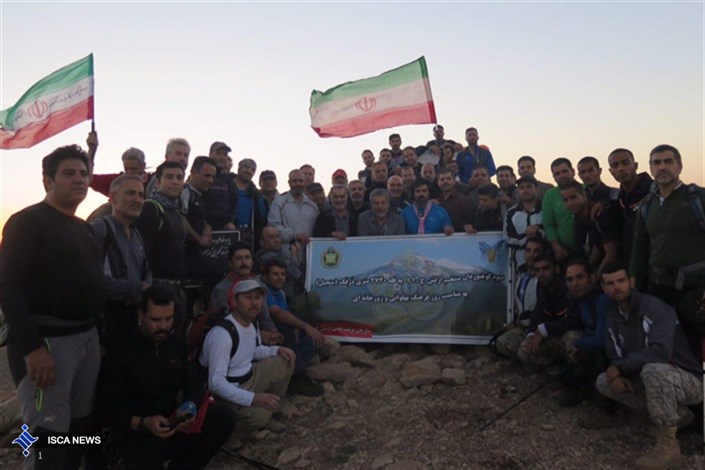 صعود کوهنوردان منتخب ارتش جمهوری اسلامی ایران به قله درفک + عکس