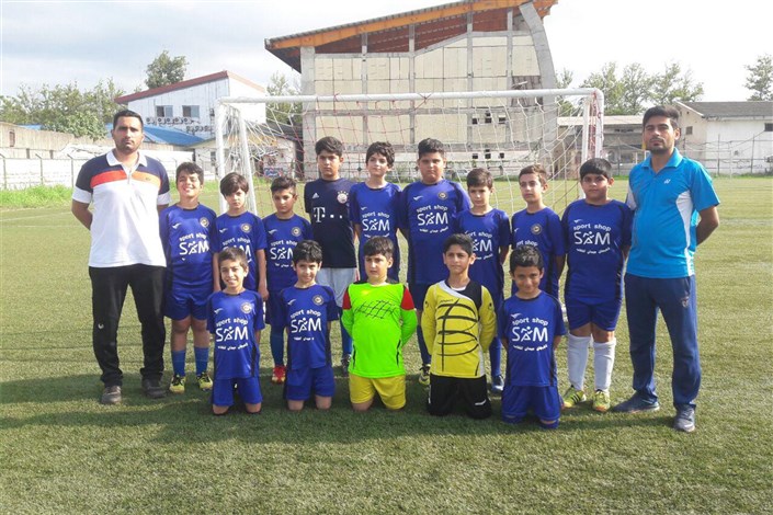  چهار نفر از بازیکنان آکادمی فوتبال واحد لاهیجان به عنوان اعضا تیم منتخب شهر لاهیجان انتخاب شدند