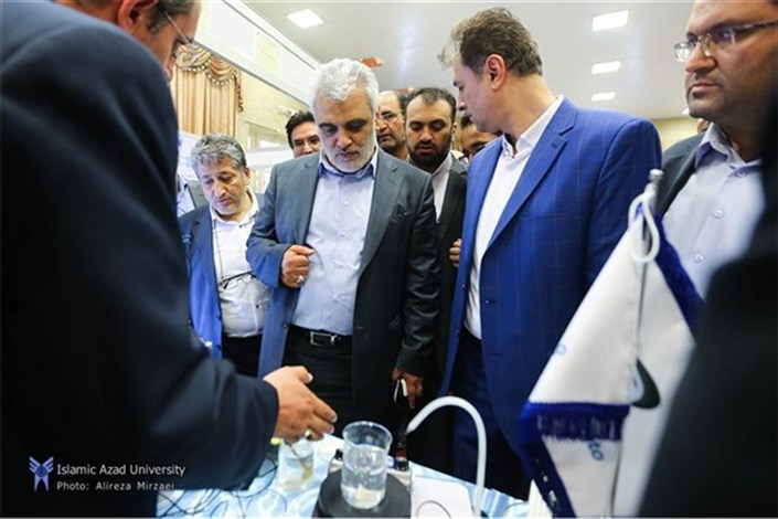 دکتر طهرانچی از دستاوردهای پژوهشی دانشگاه آزاد تبریز بازدید کرد