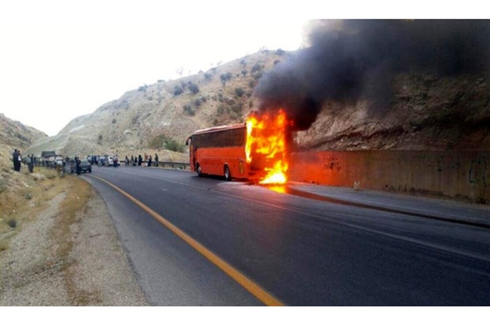     اتوبوس اسکانیا در جاده  همدان آتش گرفت