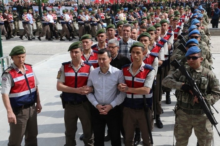 بازداشت 61 نظامی در ترکیه به اتهام ارتباط با گولن