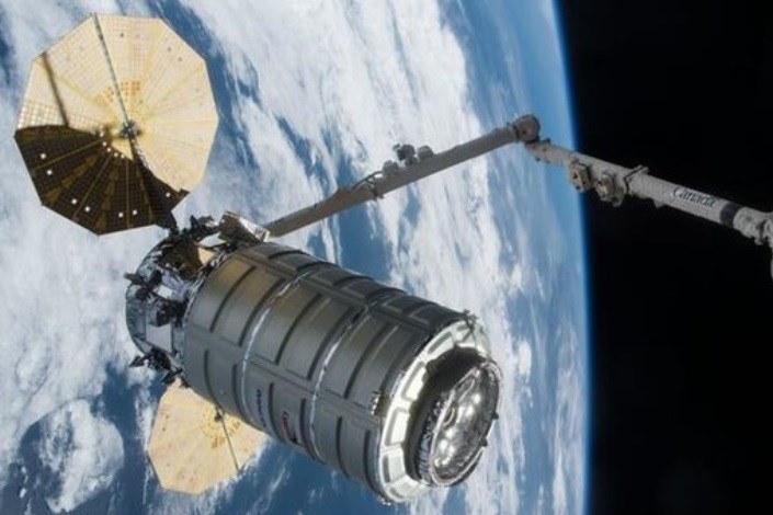 هشدار محققان کشور نسبت به مخاطرات درهم‌تنیدگی اجرای پروژه‌های فضایی