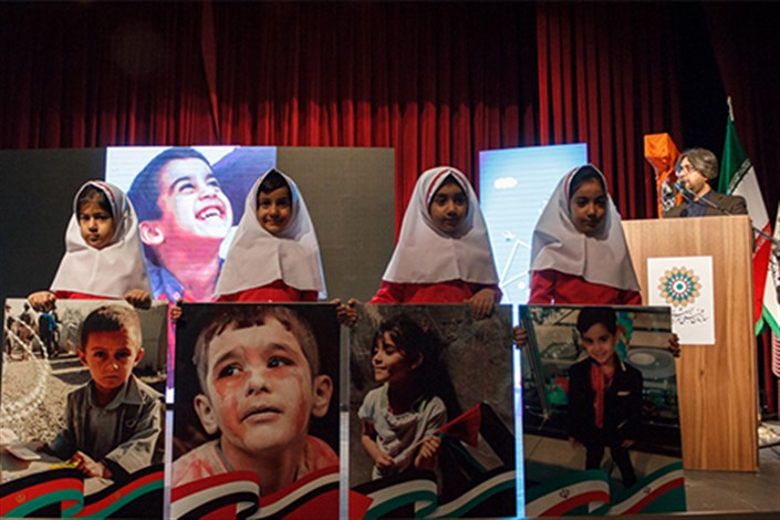  تجلیل از فرزندان شهدای مدافع حرم در هفته ملی کودک
