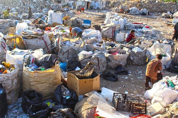 خرید و فروش  زباله در حومه تهران
