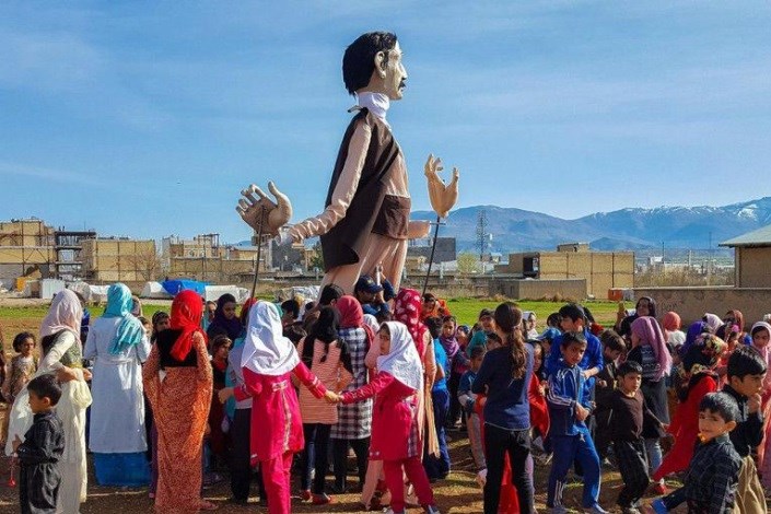 شادپیمایی عروسک‌ها در مناطق زلزله‌زده کرمانشاه