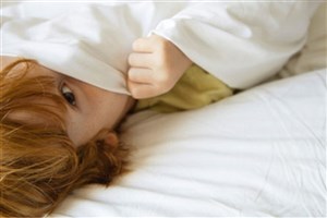 چگونه شب ادراری کودکمان را درمان کنیم؟