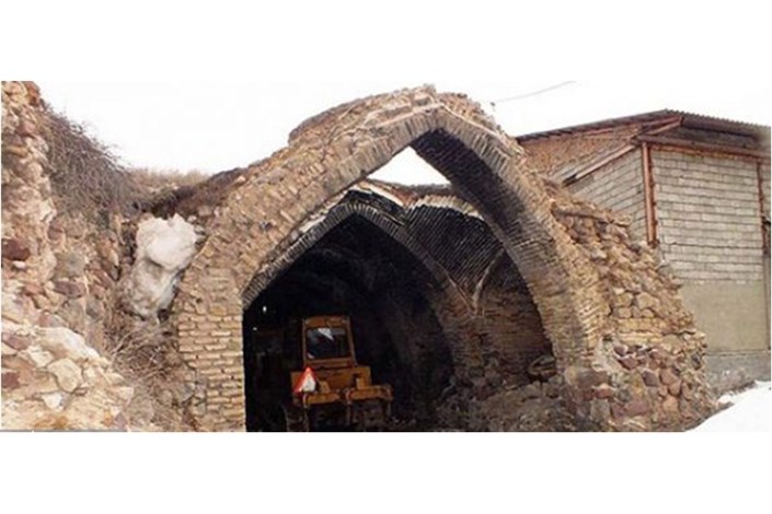 کاروانسرای ۴۰۰ ساله گدوک خسارت دید/ساخت پل شیشه‌ای در تنگه واشی