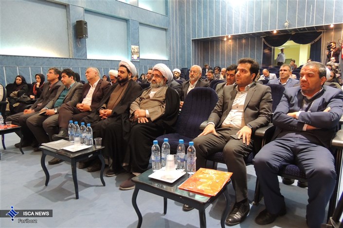 دانشگاه آزاد اسلامی واحد دهاقان میزبان نشست تخصصی ایثار و شهادت 