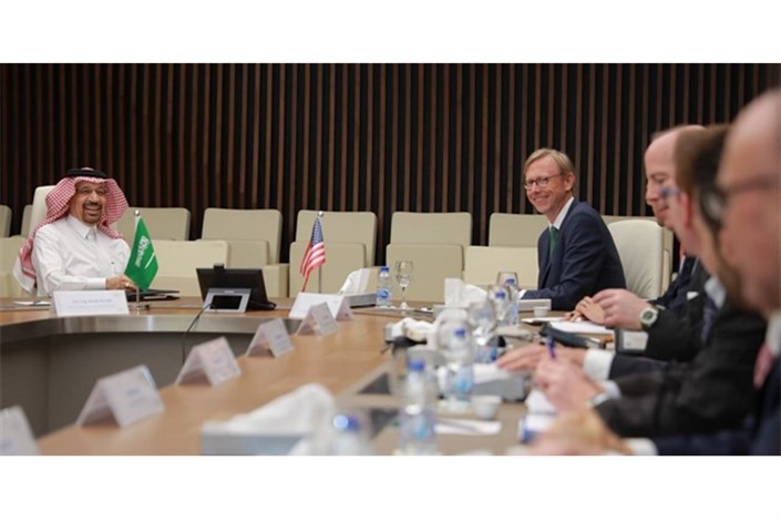  وزیر انرژی سعودی در وین با نماینده ویژه آمریکا در امور ایران دیدار کرد