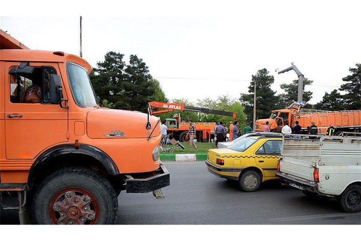 ممنوعیت تردد شبانه روزی  کامیون درمناطق یک و 3  تهران 