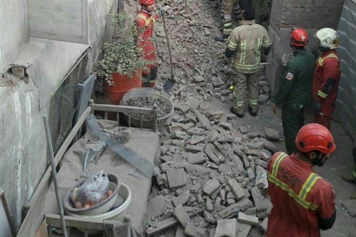 ریزش آوار ساختمان قدیمی در بازار تهران/حادثه  تلفات جانی نداشت