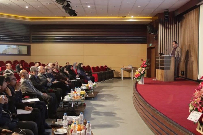 برگزاری جلسه دفاع از نخستین رساله دکتری علوم ارتباطات دانشگاه آزاد تهران‌ شرق 