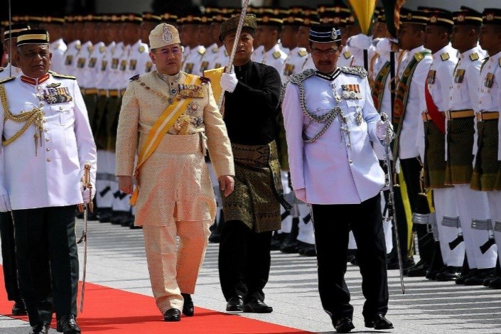 پادشاه مالزی استعفا داد