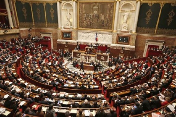 تصویب لایحه محدودسازی حرکت های اعتراضی در فرانسه 