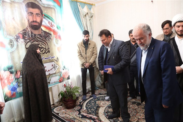 دیدار دانشگاهیان واحد یادگار امام خمینی(ره) شهرری با خانواده شهید مدافع حرم 
