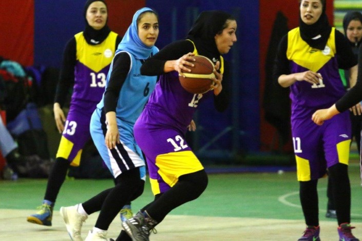 تلاش دختران دانشگاه آزاد اسلامی  برای کسب عنوان قهرمانی