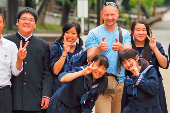 چرا برنامه های تحصیل در خارج در ژاپن محبوبتر شده اند؟