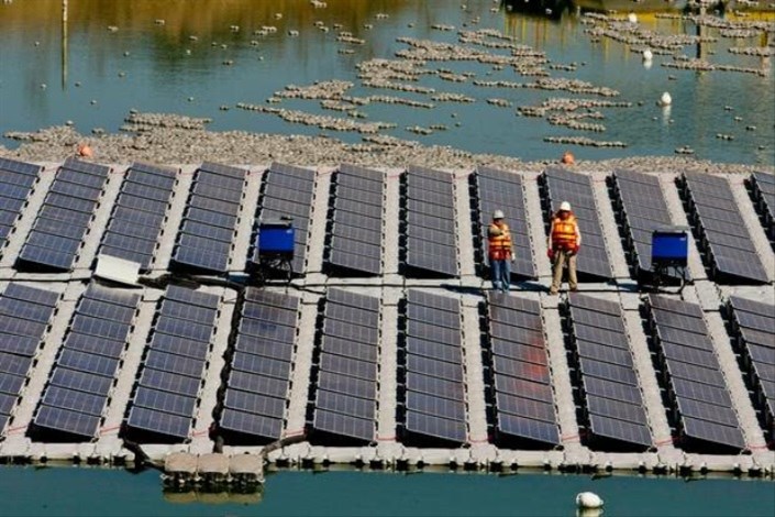 ساخت جزیره خورشیدی شناور