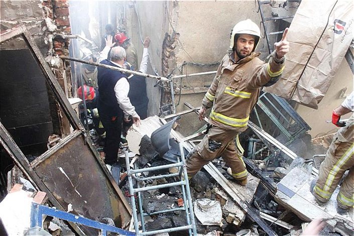 مرگ مرد 48 ساله  بر اثر ریزش آوار در منطقه بازار آهن شادآباد