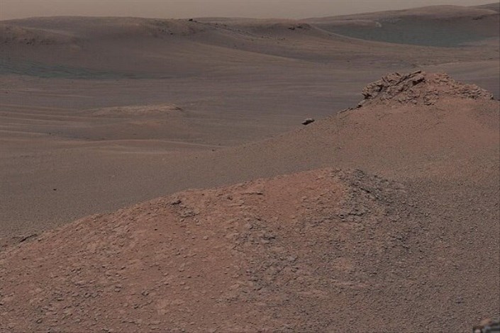 مریخ نورد کنجکاوی خاک مریخ را جمع آوری می کند