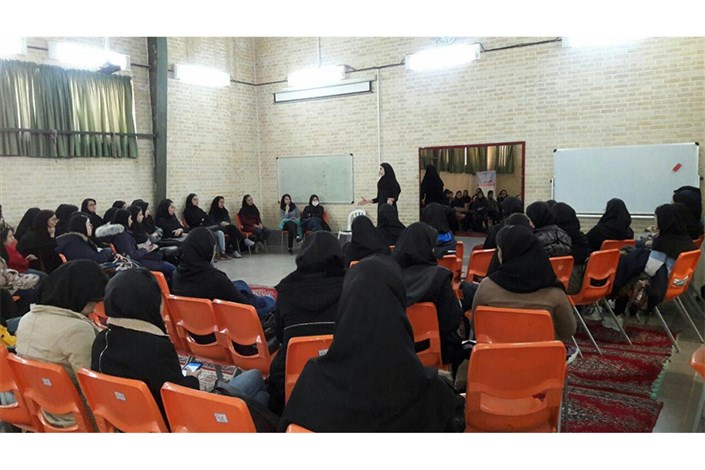 برگزاری کارگاه آموزشی آشنایی با رشته ورزشی پیلاتس در دانشگاه آزاد اسلامی قزوین