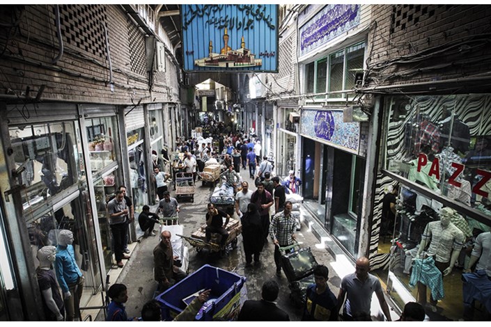 هشدار؛ سقف  بازار آهنگران تهران در حال ریزش است